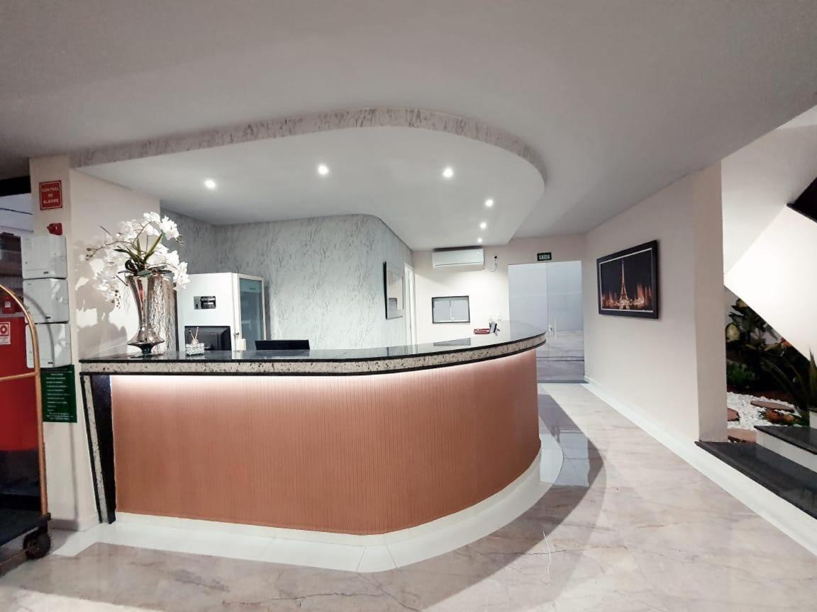 Charles Hotel Pôrto Ferreira Extérieur photo