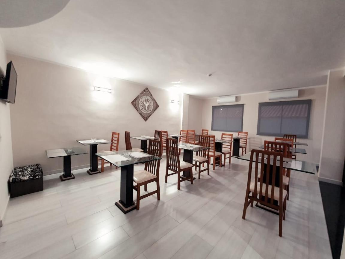 Charles Hotel Pôrto Ferreira Extérieur photo